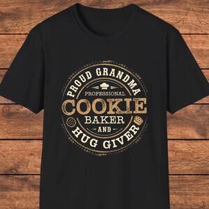 Proud Grandma Professional Cookie Baker T-Shirt, Grandma Hug